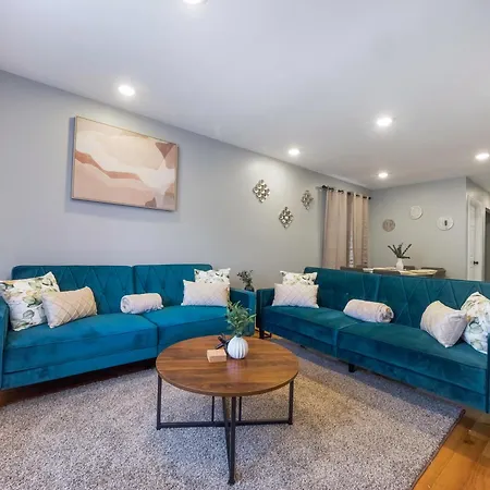 Spacious Retreat For 16 Your Perfect Group Getaway